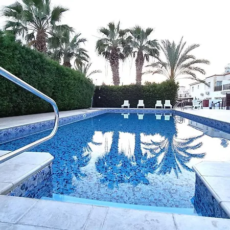 Σπίτι διακοπών Kings Bungalow Πάφος